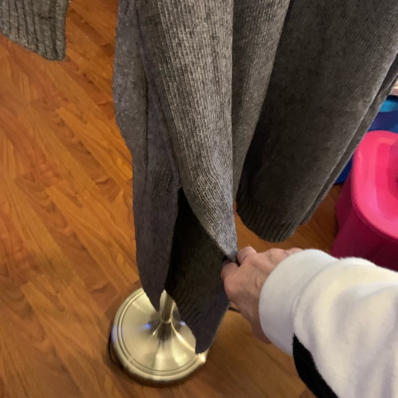 Ugg NWT long cardigan - Picture 3 of 7